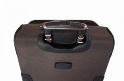 Elegantní pilotní kufřík na kolečkách - detail.