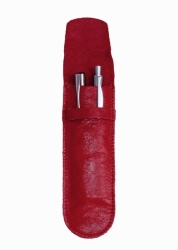 Kožené pouzdro na 1 až 2 tužky, červené, otevřené 