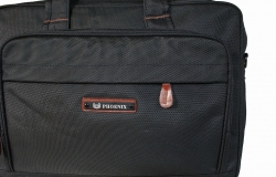 Taška pro notebook PHOENIX z textilního materiálu v černé barvě - detail.