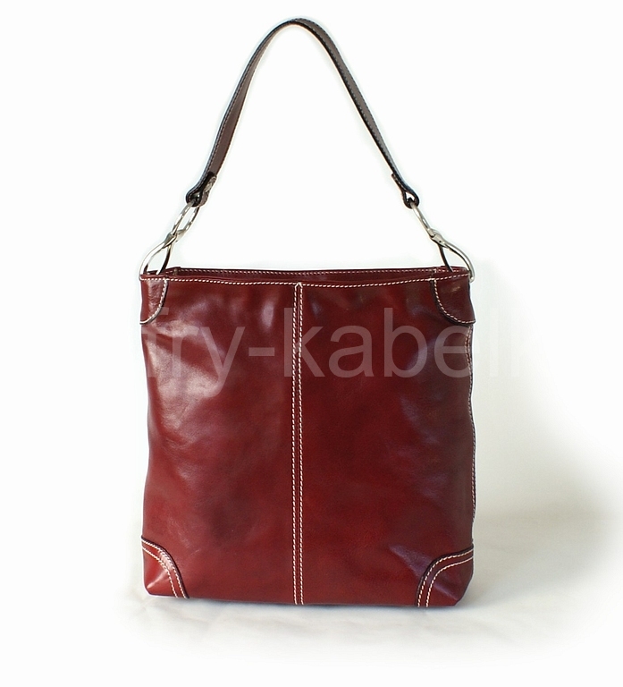 Luxusní červená kožená kabelka IL GIGLIO - přední strana kabelky.